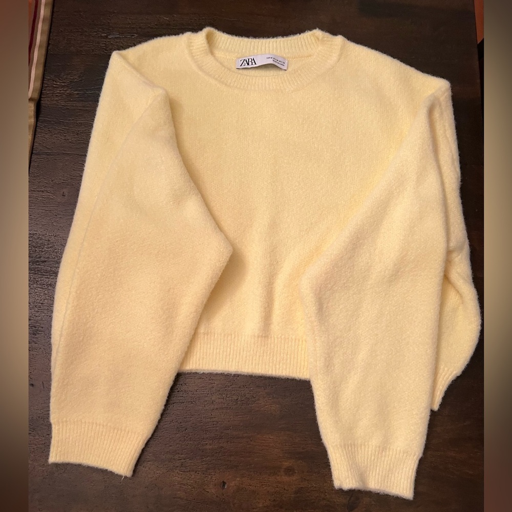 Pale yellow crop sweater